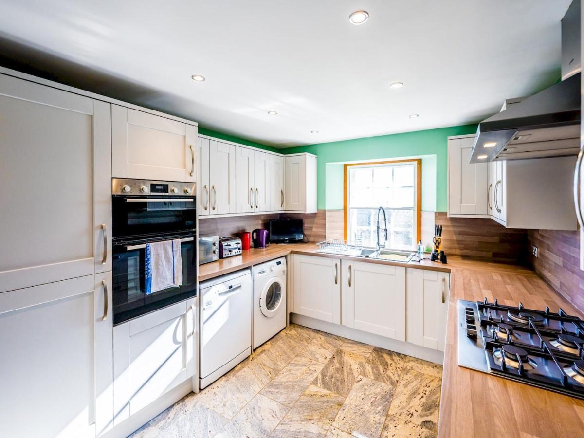 Pass The Keys Superb 3 Bedroom Cottage With Sea Views Анстрътър Екстериор снимка