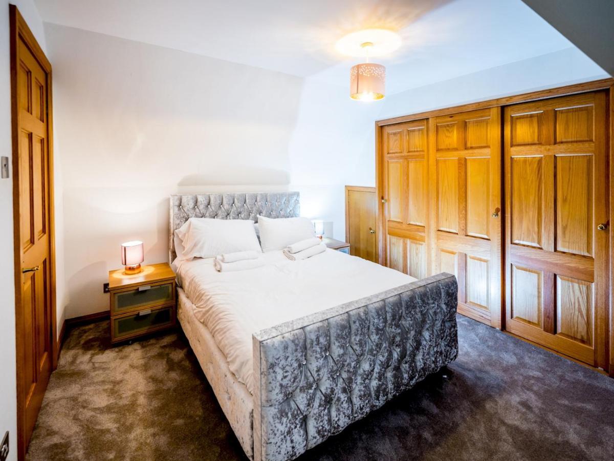 Pass The Keys Superb 3 Bedroom Cottage With Sea Views Анстрътър Екстериор снимка