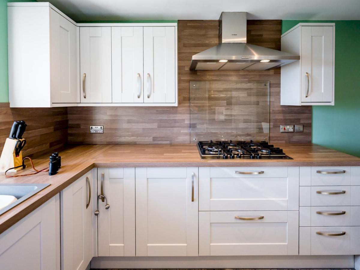 Pass The Keys Superb 3 Bedroom Cottage With Sea Views Анстрътър Екстериор снимка